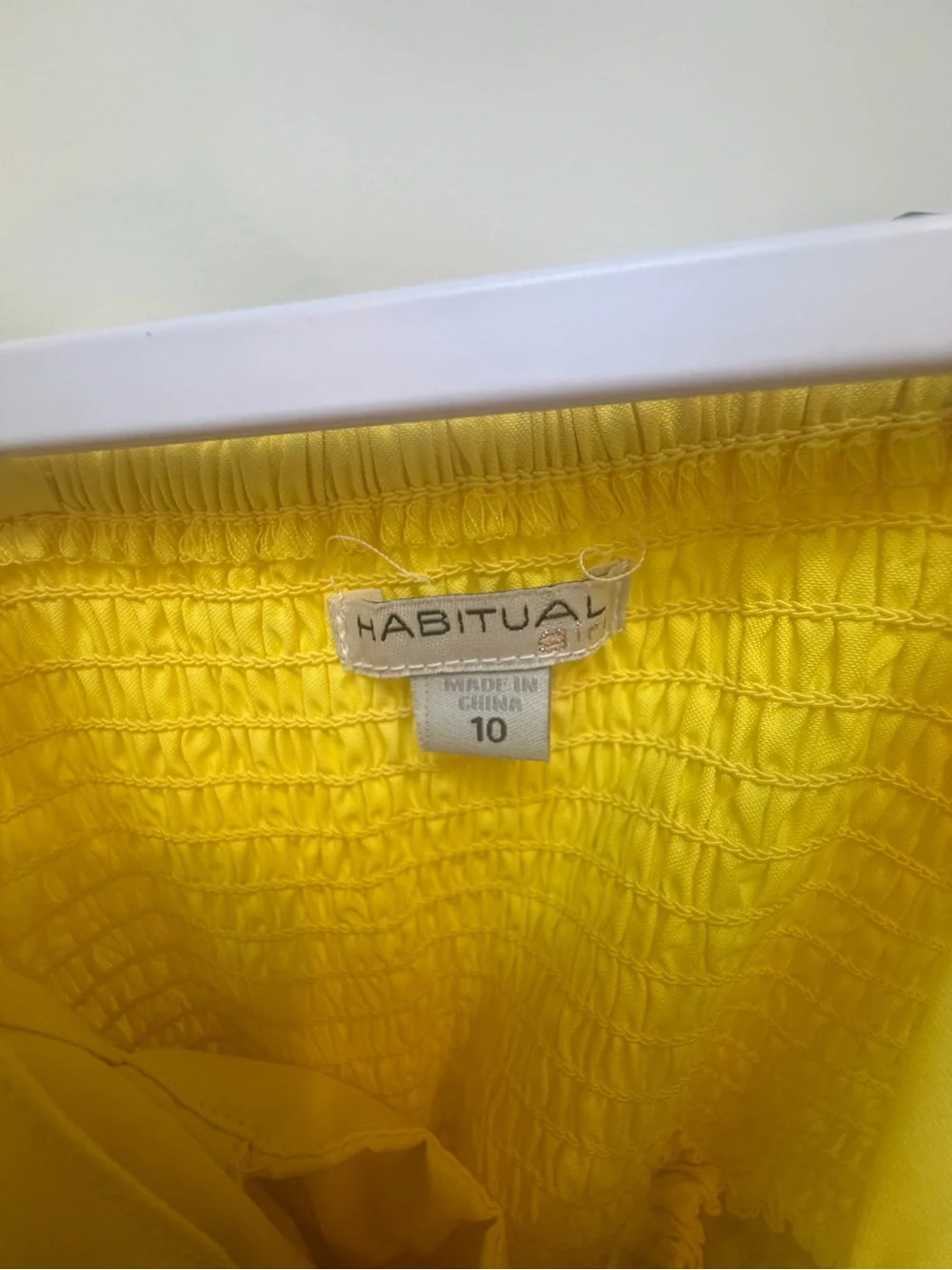 Habitual sunny yellow